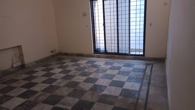 1 Kanal Double Unit Full House With 6 Beds Is Available For Rent In Dha Phase 1 Near Main Ghazi Road 26