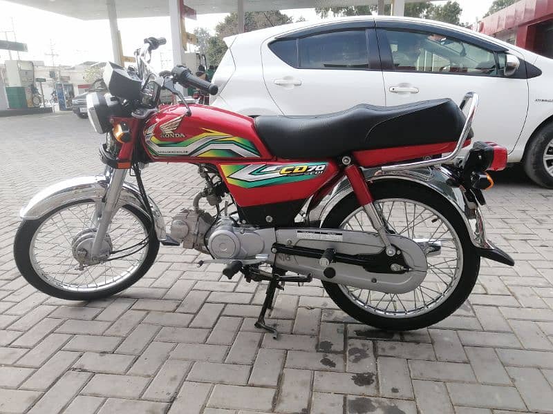 HONDA CD 70 MODEL 2022 STICKER 2023 ISLAMABAD NUMBER 3