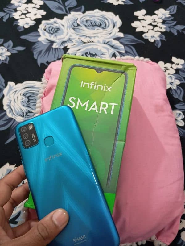 Infinix smart 6 3/64 6