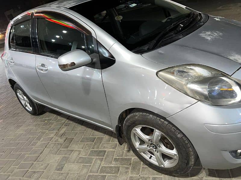 Toyota Vitz 2007 3