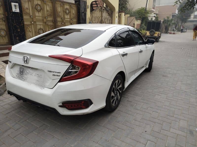 Honda Civic Oriel 2017 6