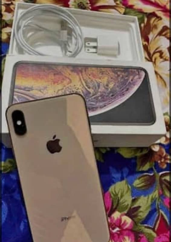 iphone xs max 64 GB GOLDEN COLOUR 80  battery health 1