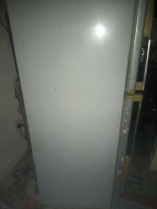 dawlance refrigerator 265 liters 1