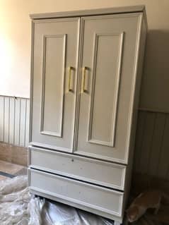 double doors wooden wardrobe