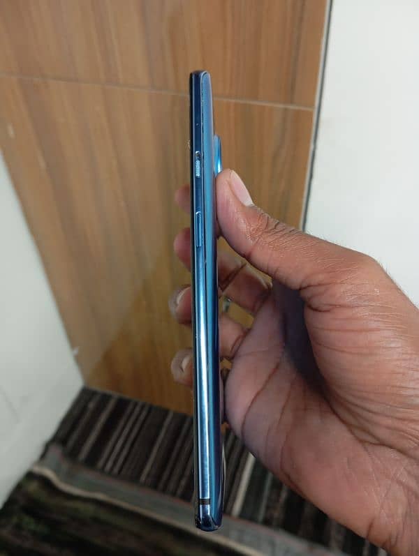 one plus 7t just 33000 11