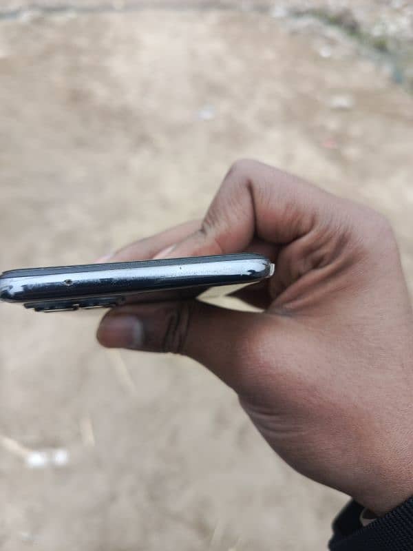 Oppo f17 pro total genuine phone never open never repair 4