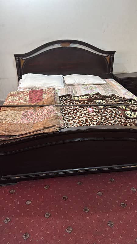 Bed Sale Queen Size bed 3