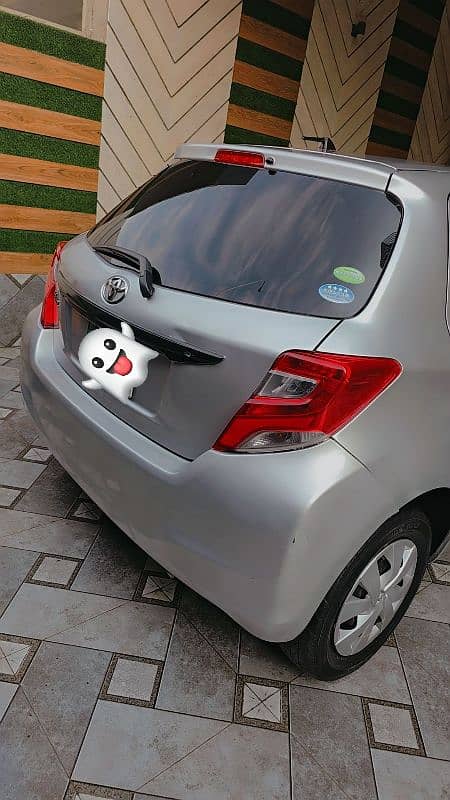 Toyota Vitz 2014 _ 2017 3