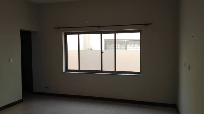 17 Marla 04 Bedroom Near To Park Brigadier House Available For Rent In Askari-10 Sector-F Lahore Cantt 15