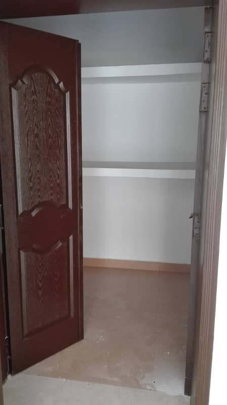 17 Marla 04 Bedroom Near To Park Brigadier House Available For Rent In Askari-10 Sector-F Lahore Cantt 25