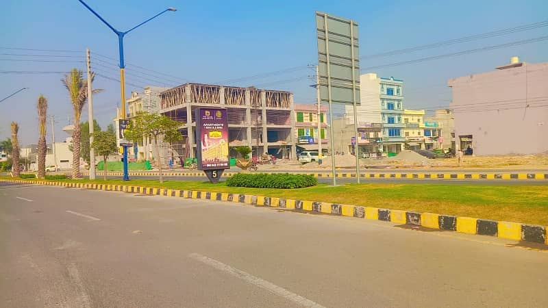 5.5 MARLA BEST SIZE RESIDENTIAL PLOT FOR SALE IN CENTRAL PARK HOUSING SCHEME LAHORE 7