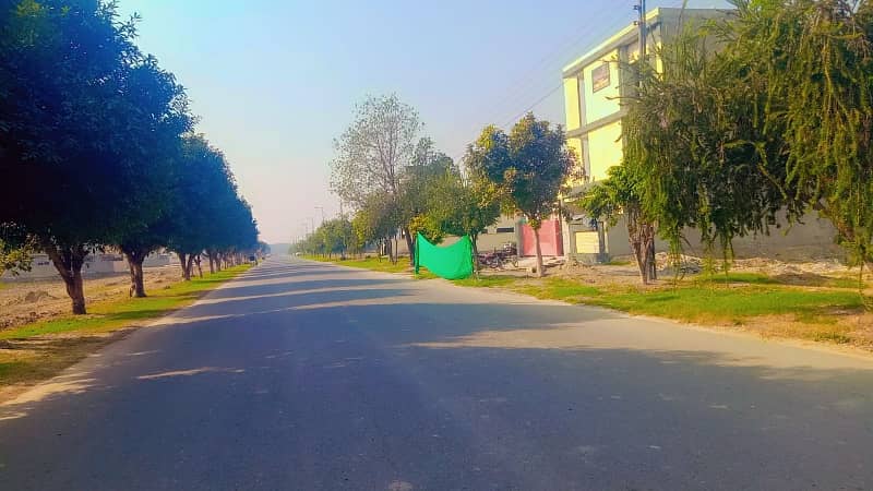 5.5 MARLA BEST SIZE RESIDENTIAL PLOT FOR SALE IN CENTRAL PARK HOUSING SCHEME LAHORE 10