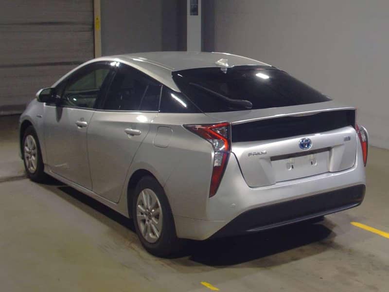 Toyota Prius 2018 9