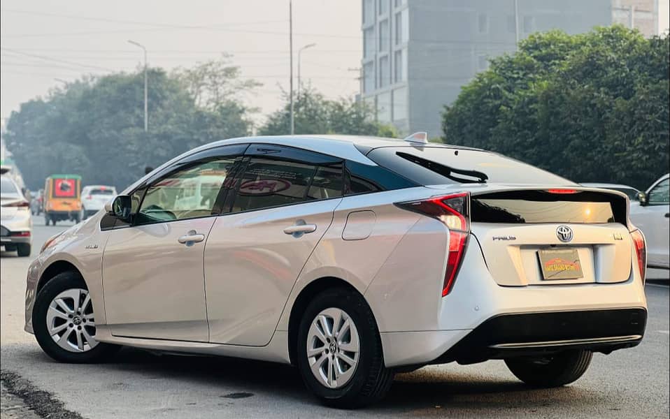 Toyota Prius 2018 14