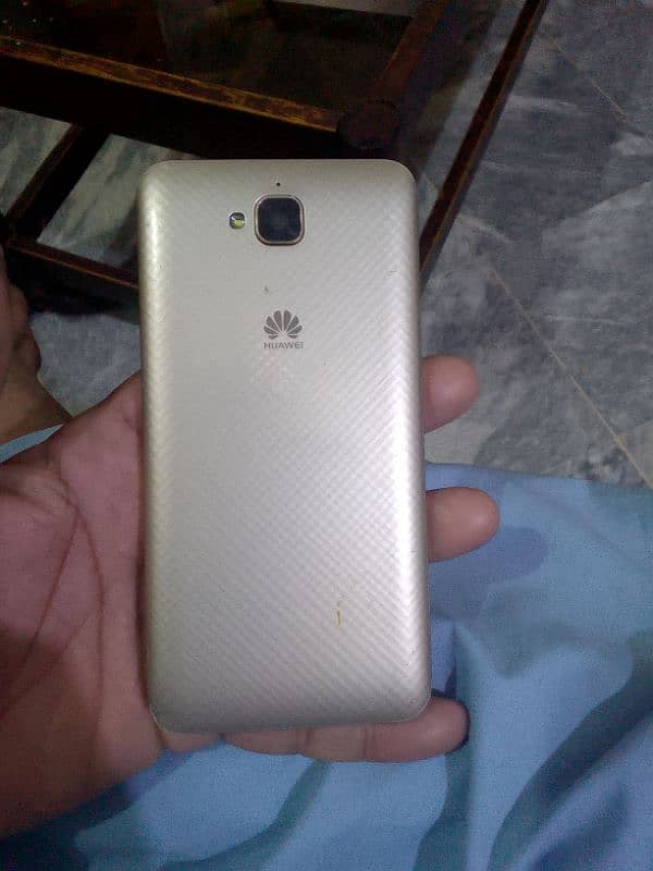 Huawei y6 pro 0