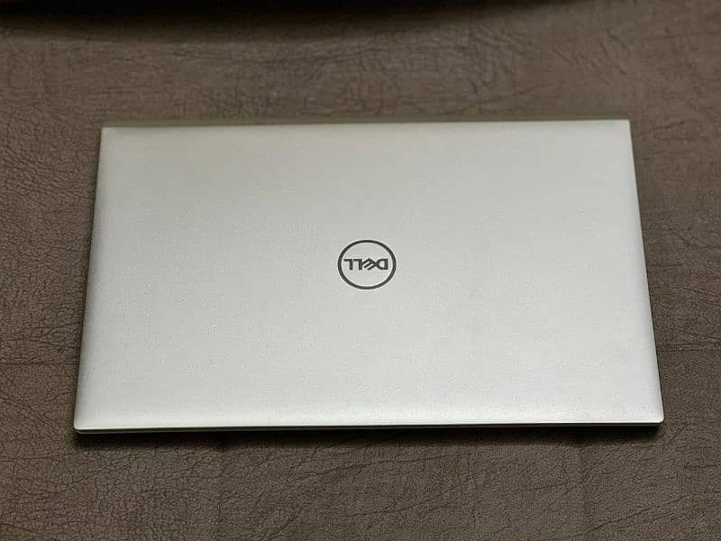 Dell Inspiron 5402 i7 11th With 2GB Nvidia With Box 2