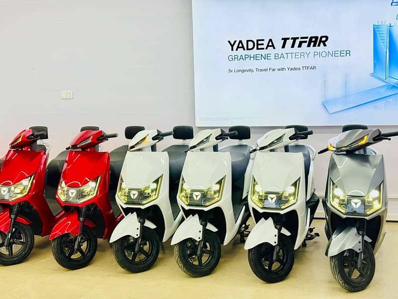 Yadea Electric Scooter Scooty Bike Vehicle T5/Ev Evee Aima Metro Revoo 3