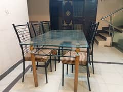 8 chairs Dining table New Style good condition