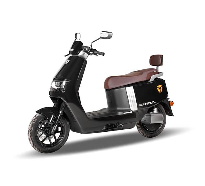 Yadea Electric Scooter EPOC / Scooty Bike Aima Metro Ramza Revoo Evee 5