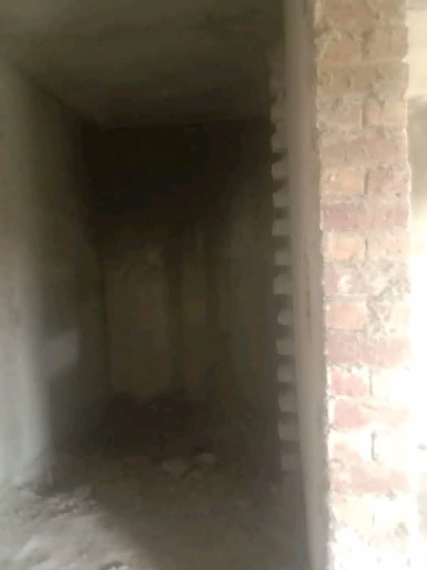 5 Marla Single Story Gray Structure House For Sale In R-Block Khayaban e Amin Society Lhr. 3