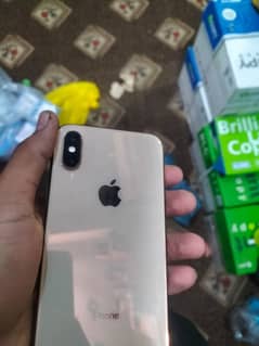 iPhone XS