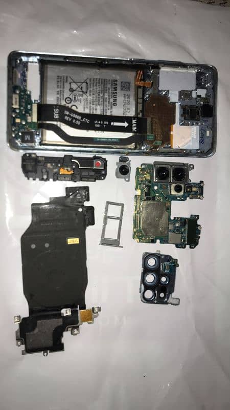 Samsung S20 plus parts 0