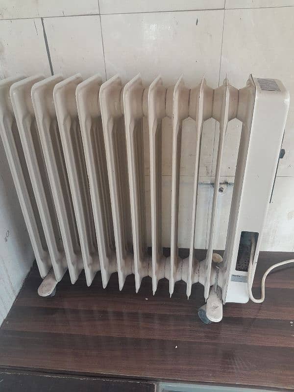 original Philips oil fin's electric heater in excellent condition 2