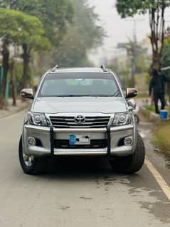 Toyota Hilux vigo champ 2012