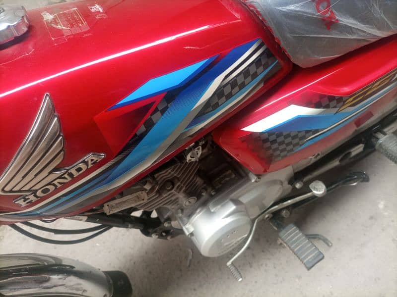 Honda 125 in lush and new condition 0