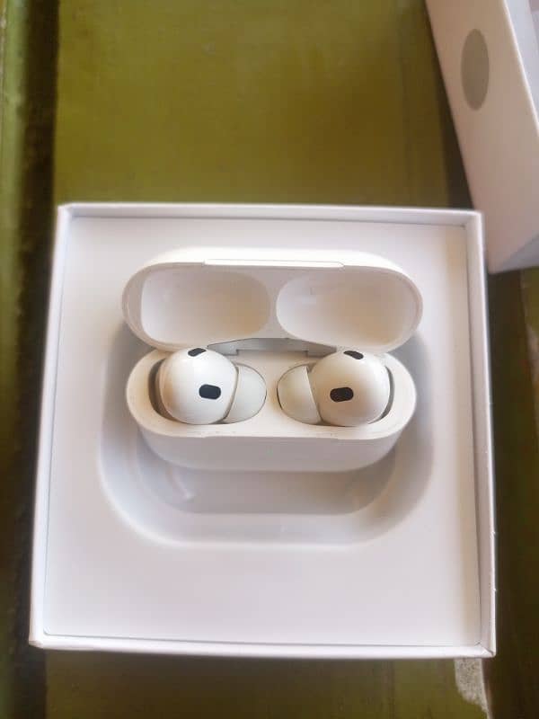 Air Pods Pro 2 4