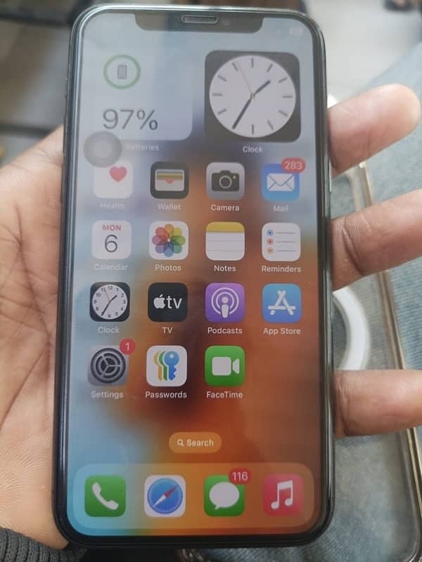 iPhone 11 Pro 256gb pta approved 1