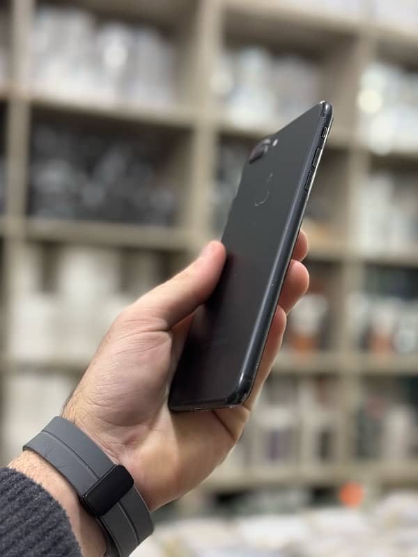 IPHONE 7PLUS 128 GB 2