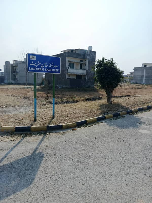 5 Marla Plot for Sale in Airline Avenue Safe & Secure Location with Easy Access to Mumtaz City & Airport Enclave Islamabad 0