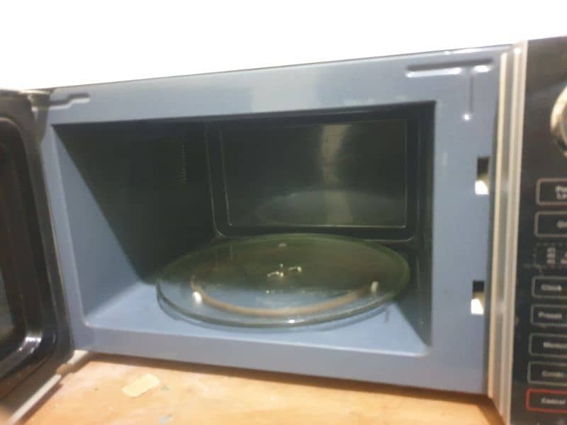 pel new 36litter microwave for sale 3