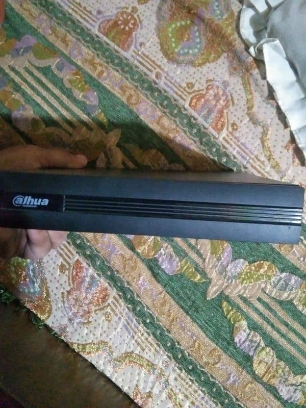 DVR 4 chanel 512gb urgent sale 1