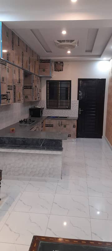 5 marla Almost new house in Platinum Block of Park view city Lahore. 7