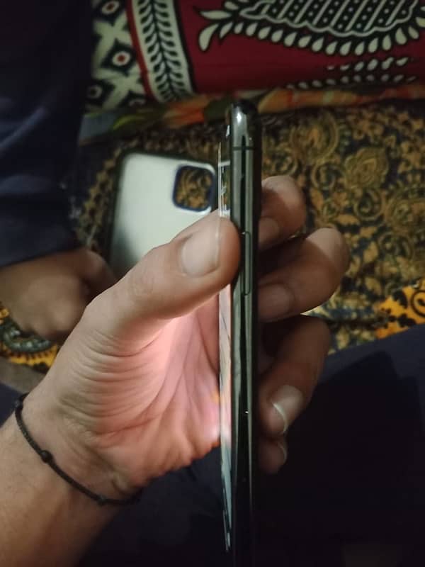 iphone 11 pro Max non pta 6