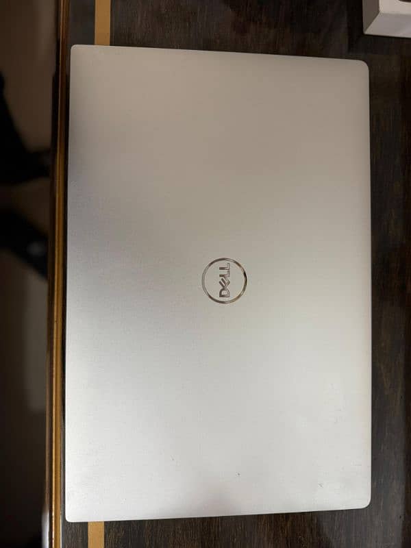 Dell XPS 5540 1