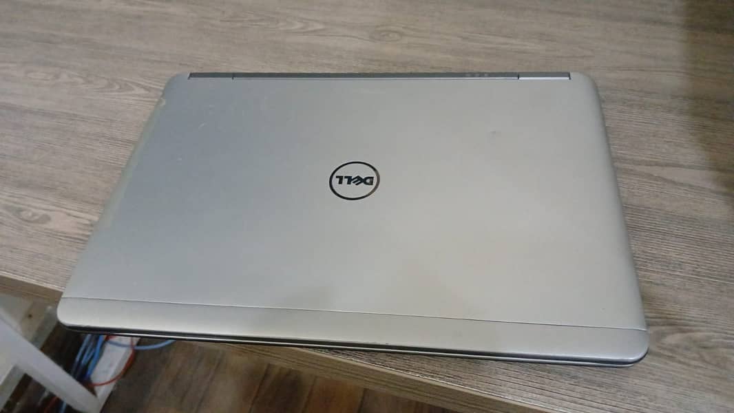 Dell Latitude 37240 0