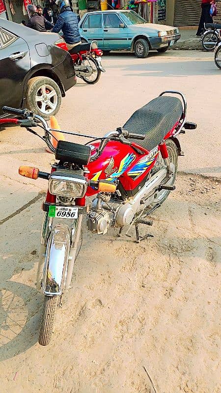 Honda 70 good condition. 0