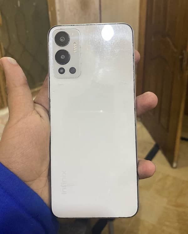 infinix hot 12 128 gb or 8+5 ram 1