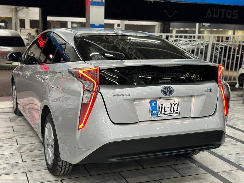 Toyota Prius 2017 2