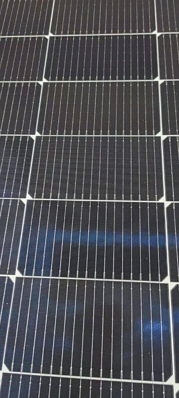 JA 585 watts tier 1 A grade mono perc half cut solar panel 1