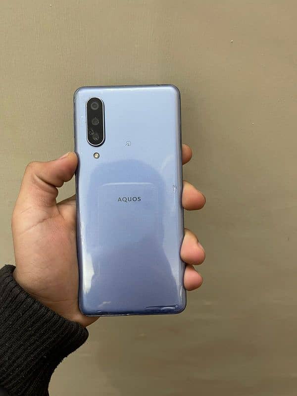 Aquos zero 5g basic 1