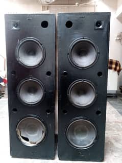 Big size speakers