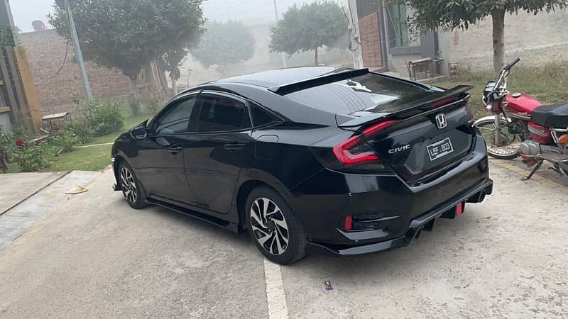 Honda Civic Oriel 2018 13