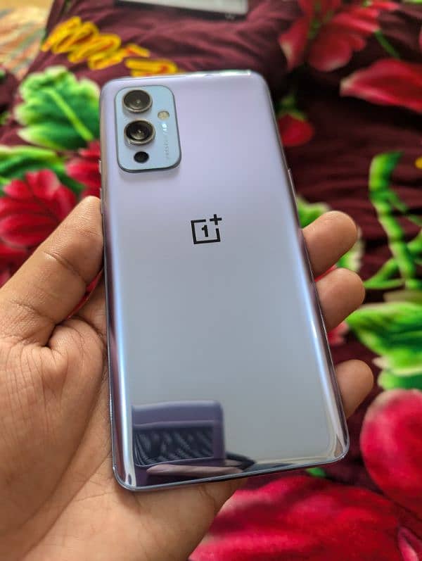 OnePlus 9 5g dual sim approved 10/10 condition 0