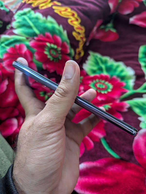 OnePlus 9 5g dual sim approved 10/10 condition 2