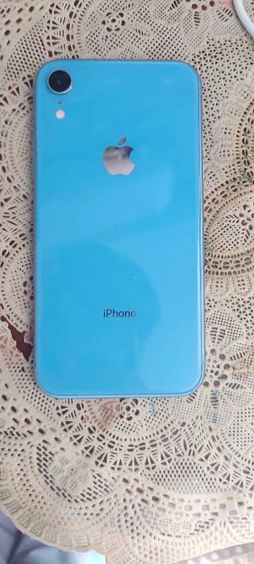 iPhone xr 64 gb water pack 0