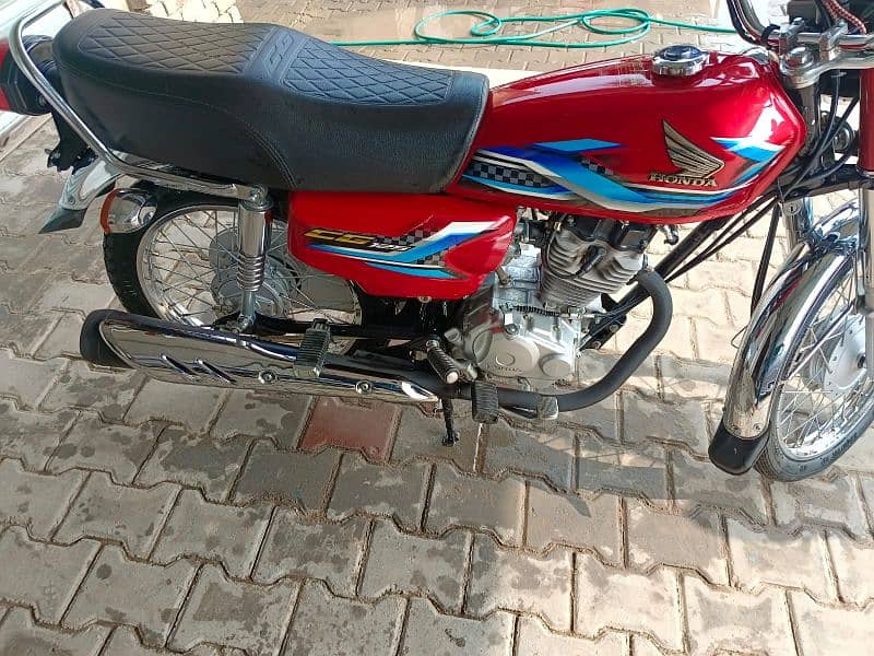 bilkul okay commission bike ki hai 10 by 10 condition 0